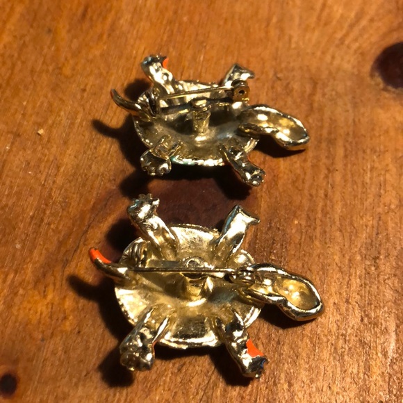 Colorful Turtle Pins - Picture 2 of 2